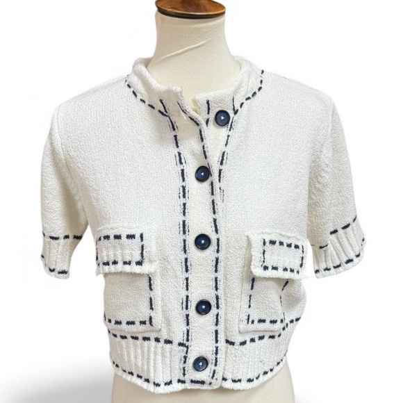 NWT Zara White Cropped Cardigan with Embroidered Navy Blue Trim Size L - Picture 1 of 4